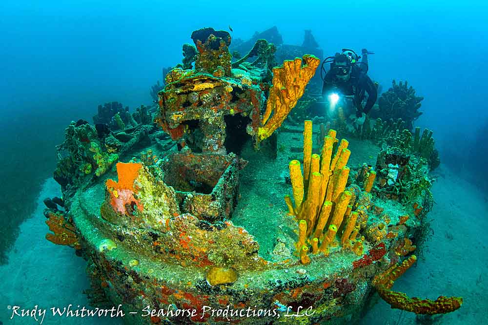 wreck-deck - Dive DominicaDive Dominica